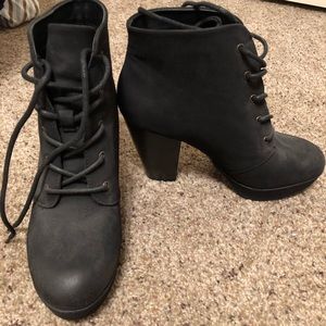 Lace up heeled booties